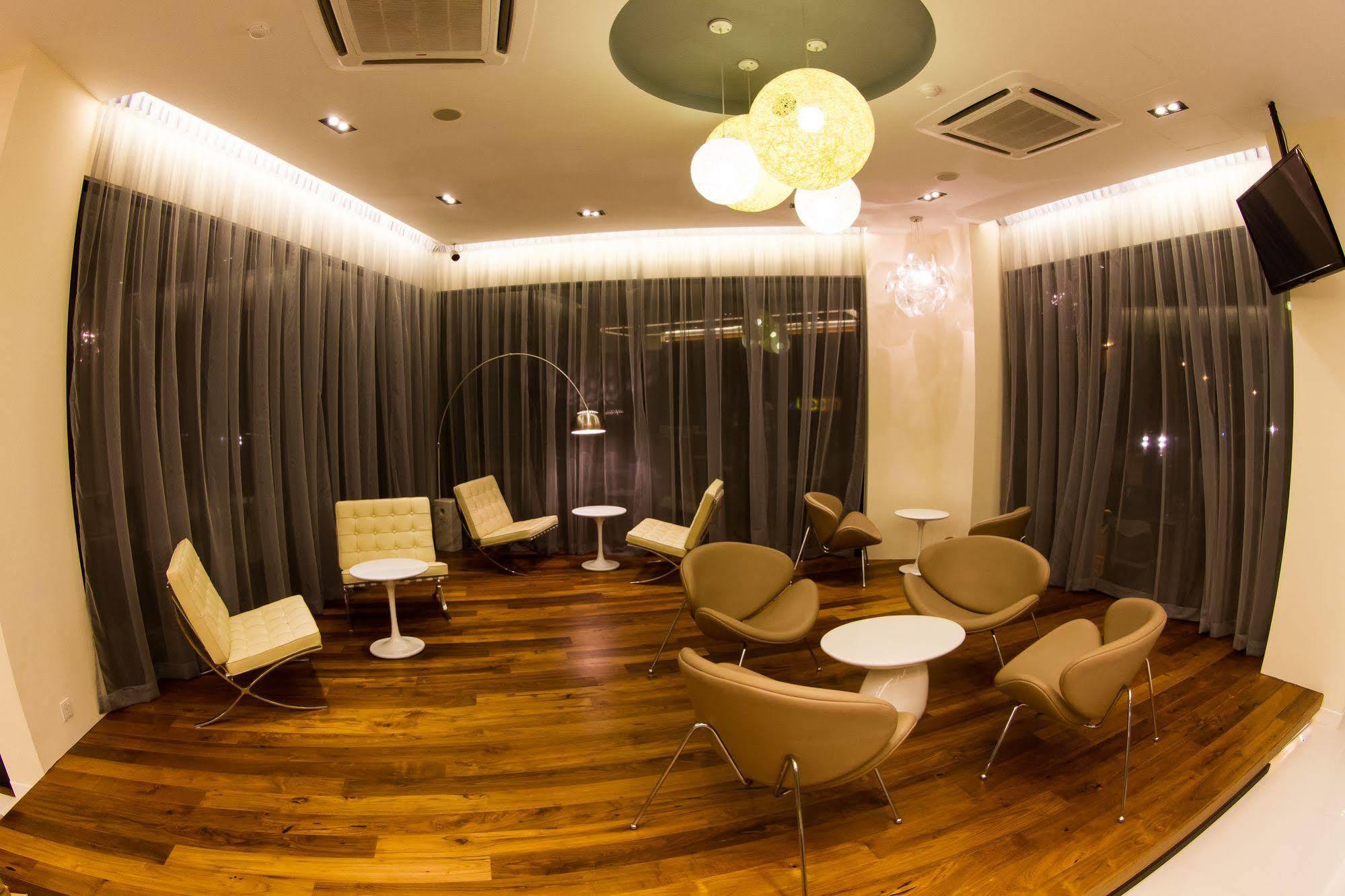 Mood Hotel Johor Bahru Exterior foto